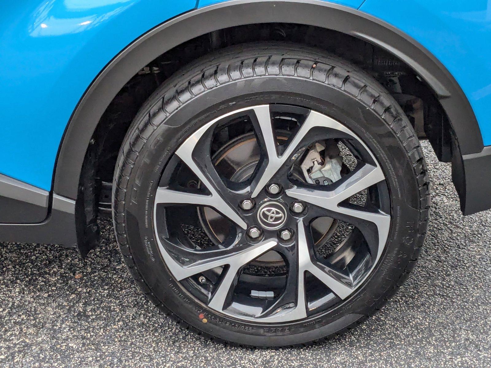 2019 Toyota C-HR Vehicle Photo in Miami, FL 33015