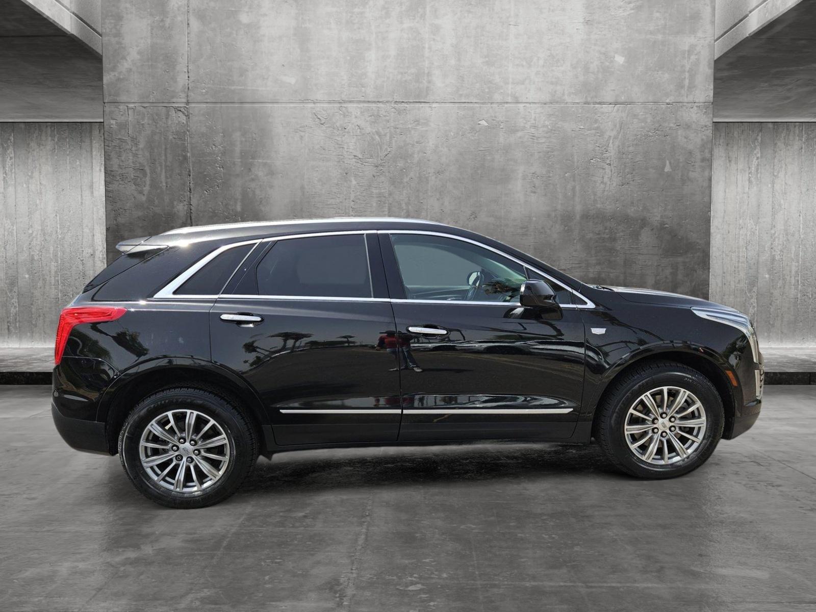 2017 Cadillac XT5 Vehicle Photo in MESA, AZ 85206-4395