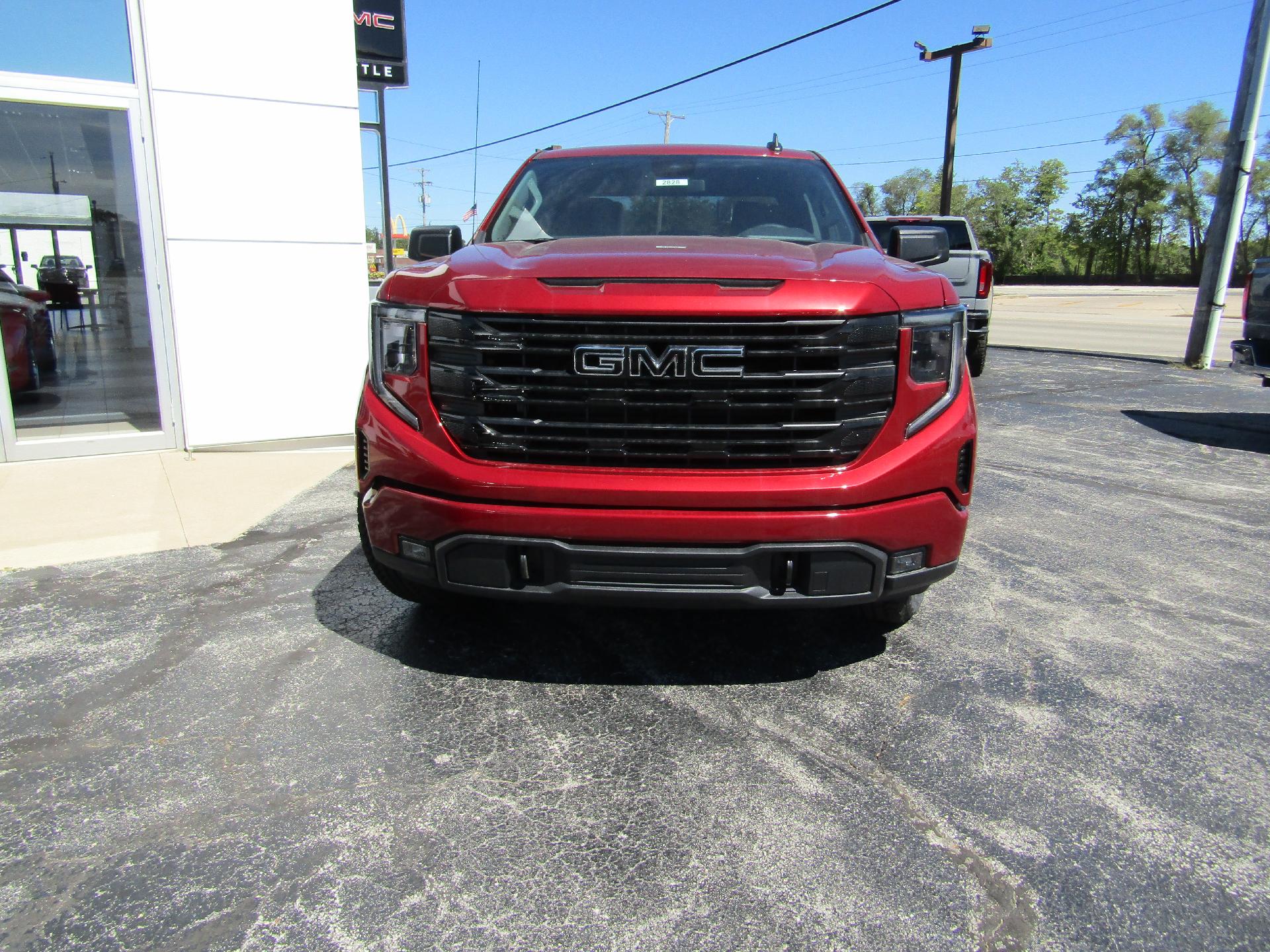 2024 GMC Sierra 1500 Vehicle Photo in GREENVILLE, OH 45331-1026