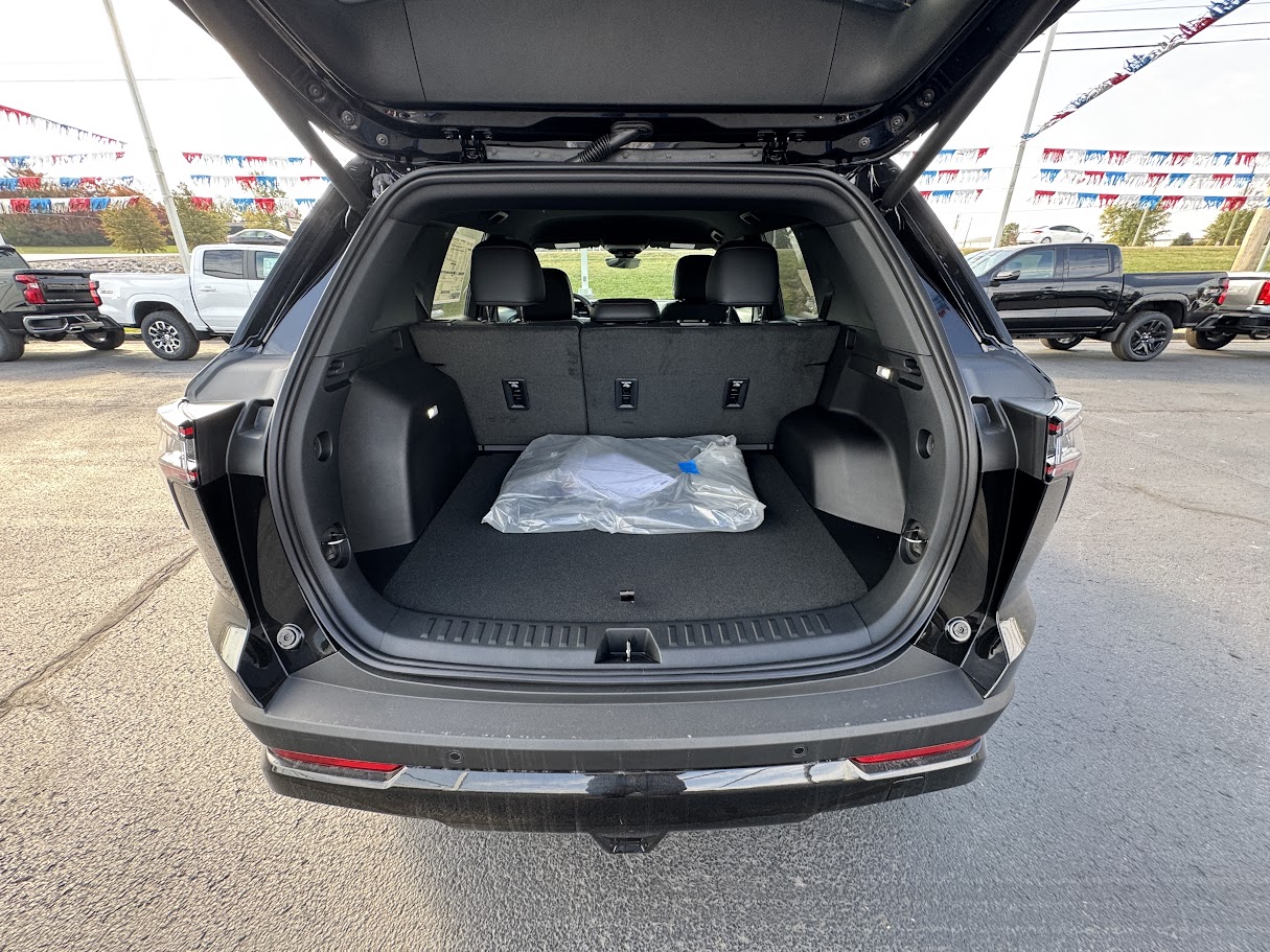 2025 Chevrolet Equinox Vehicle Photo in BOONVILLE, IN 47601-9633