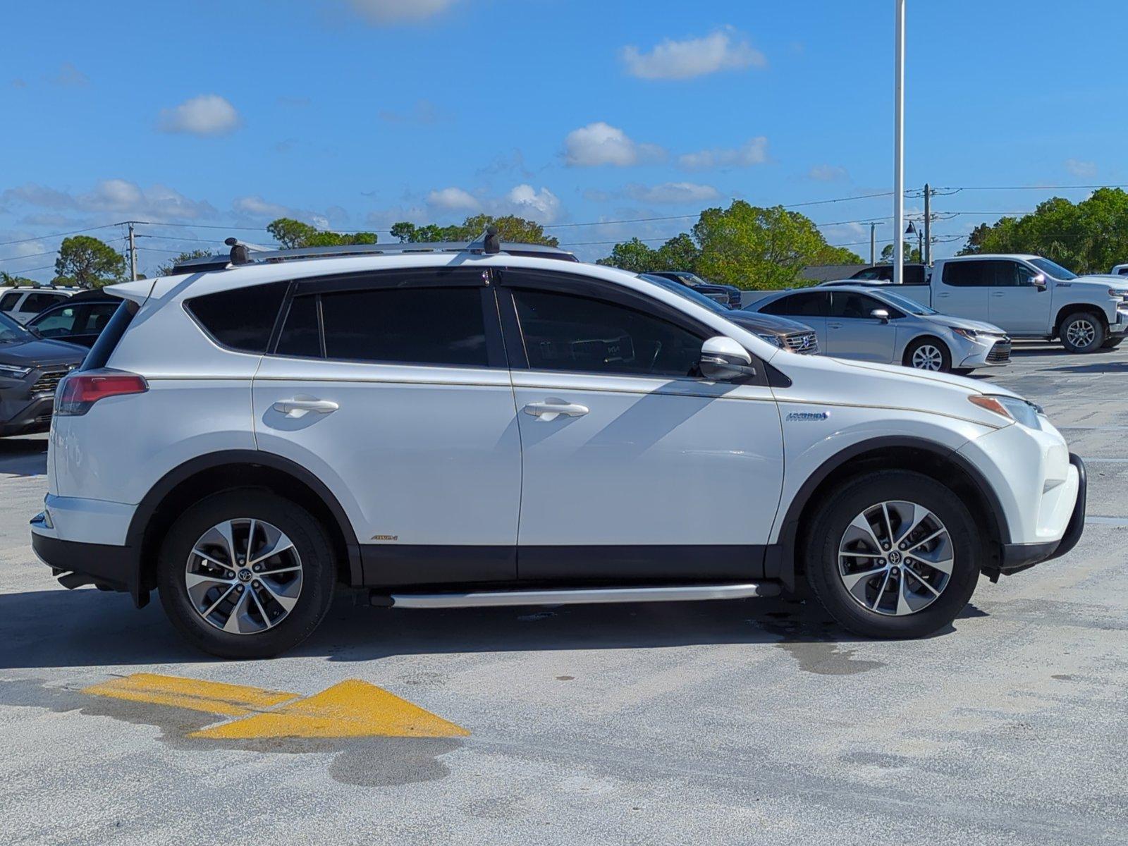 2016 Toyota RAV4 Hybrid Vehicle Photo in Ft. Myers, FL 33907