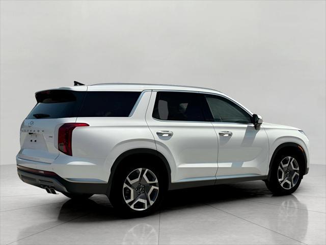 2025 Hyundai PALISADE Vehicle Photo in Green Bay, WI 54304