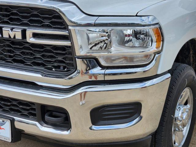 2024 Ram 3500 Vehicle Photo in Ennis, TX 75119-5114