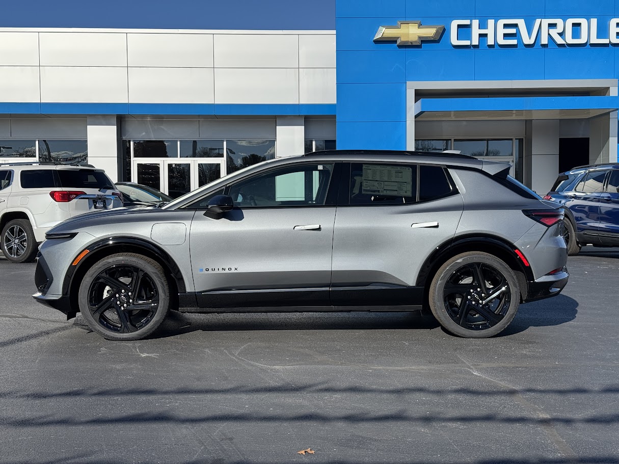 2025 Chevrolet Equinox EV Vehicle Photo in BOONVILLE, IN 47601-9633