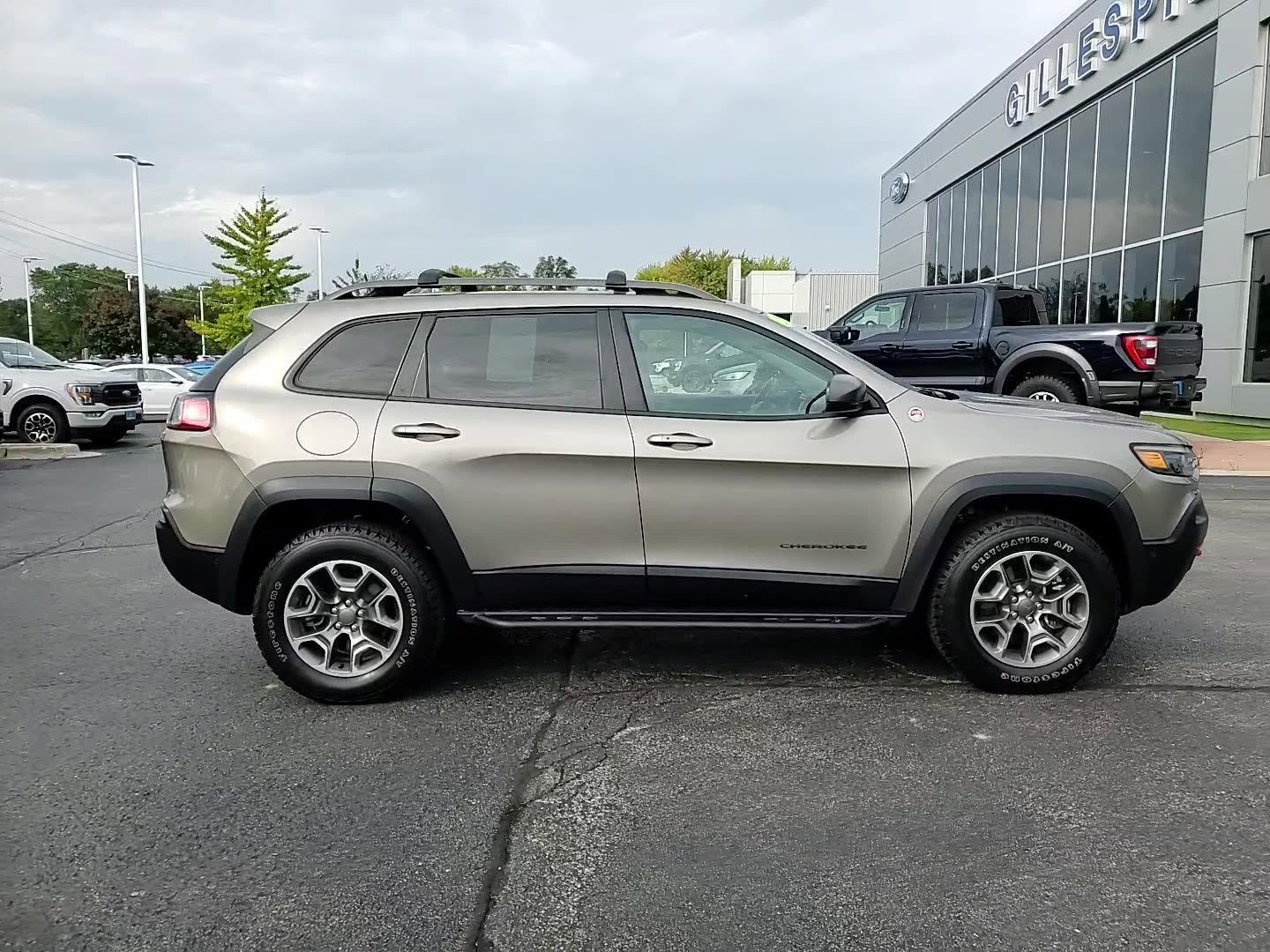 Used 2021 Jeep Cherokee Trailhawk with VIN 1C4PJMBX2MD197698 for sale in Gurnee, IL