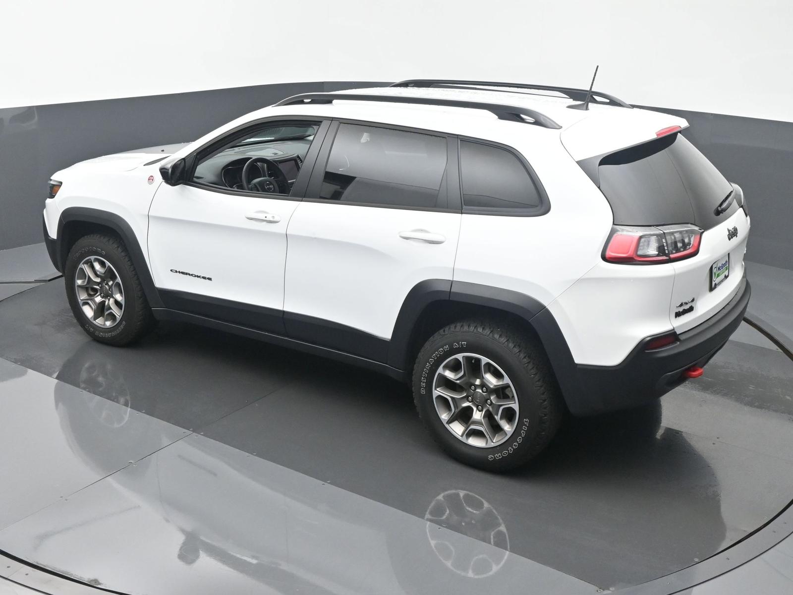 2022 Jeep Cherokee Vehicle Photo in Cedar Rapids, IA 52402