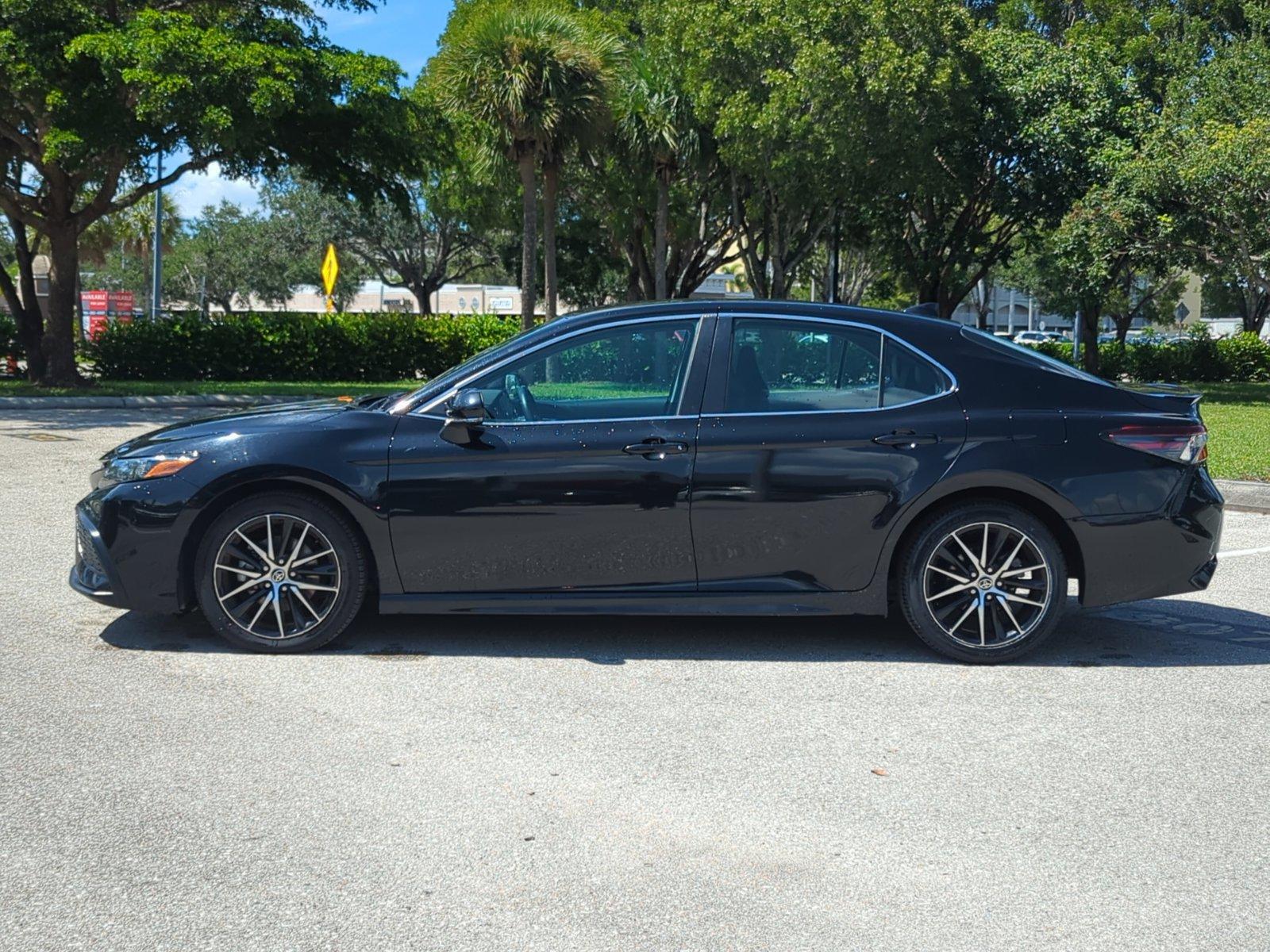 2022 Toyota Camry Vehicle Photo in Ft. Myers, FL 33907