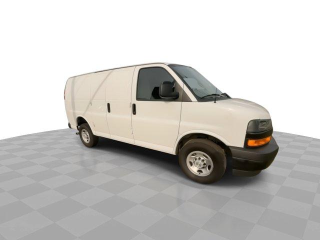 2023 Chevrolet Express Cargo 2500 Vehicle Photo in WILLIAMSVILLE, NY 14221-4303