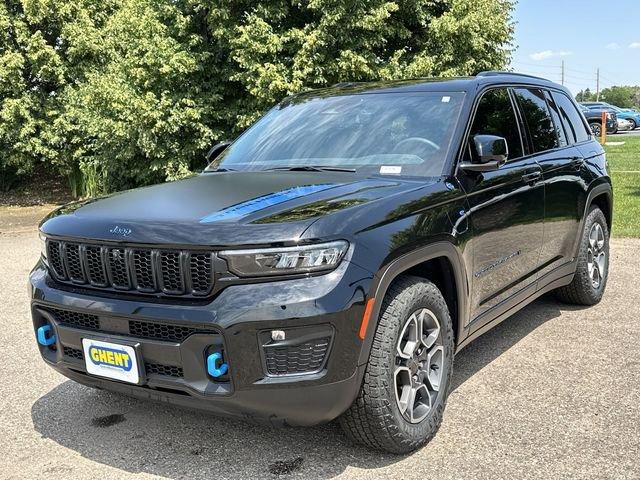 2022 Jeep Grand Cherokee 4xe Vehicle Photo in GREELEY, CO 80634-4125