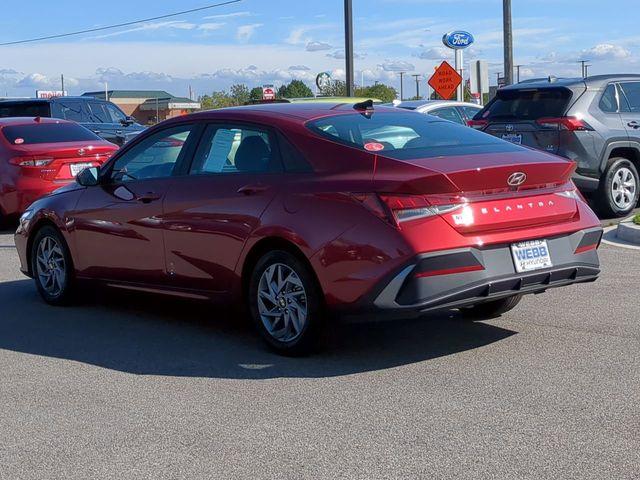 2024 Hyundai ELANTRA Vehicle Photo in Merrillville, IN 46410-5311