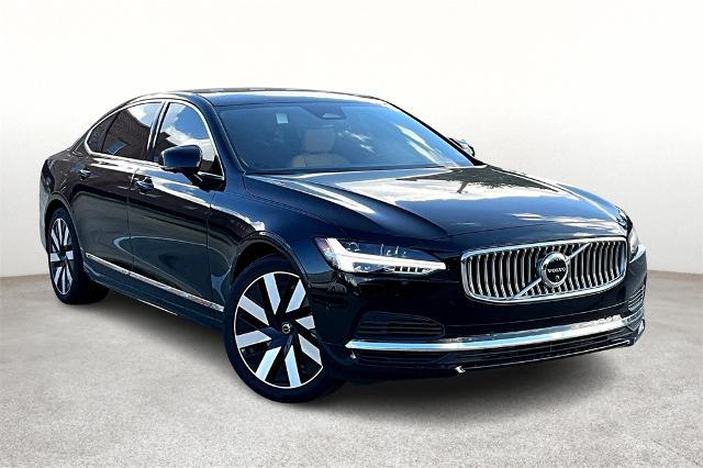 2024 Volvo S90 Recharge Plug-In Hybrid Vehicle Photo in Houston, TX 77007