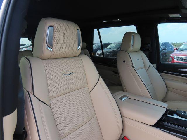 2024 Cadillac Escalade Vehicle Photo in DELRAY BEACH, FL 33483-3294