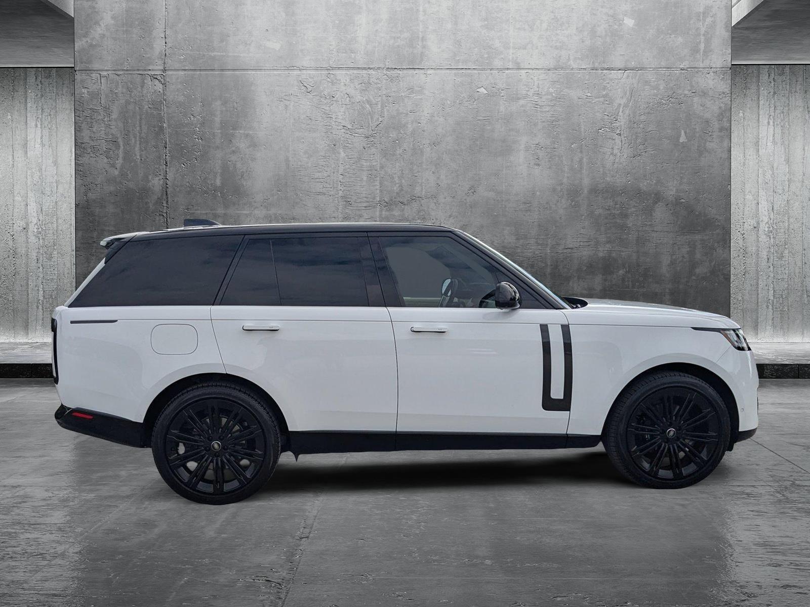 2024 Land Rover Range Rover Vehicle Photo in Pompano Beach, FL 33064