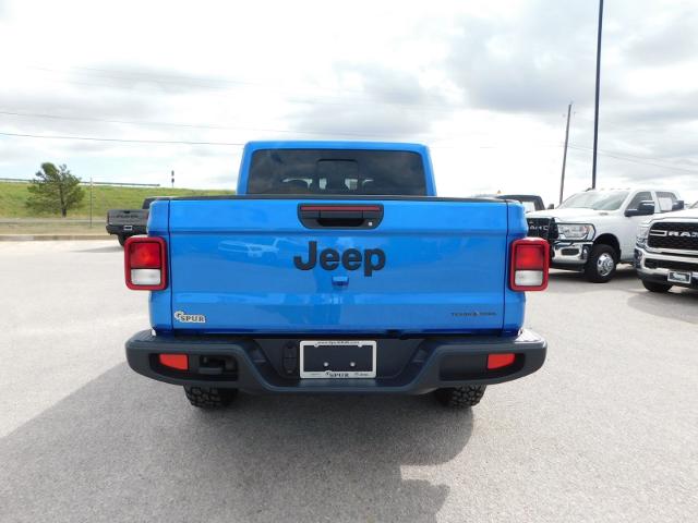 2024 Jeep Gladiator Vehicle Photo in Gatesville, TX 76528