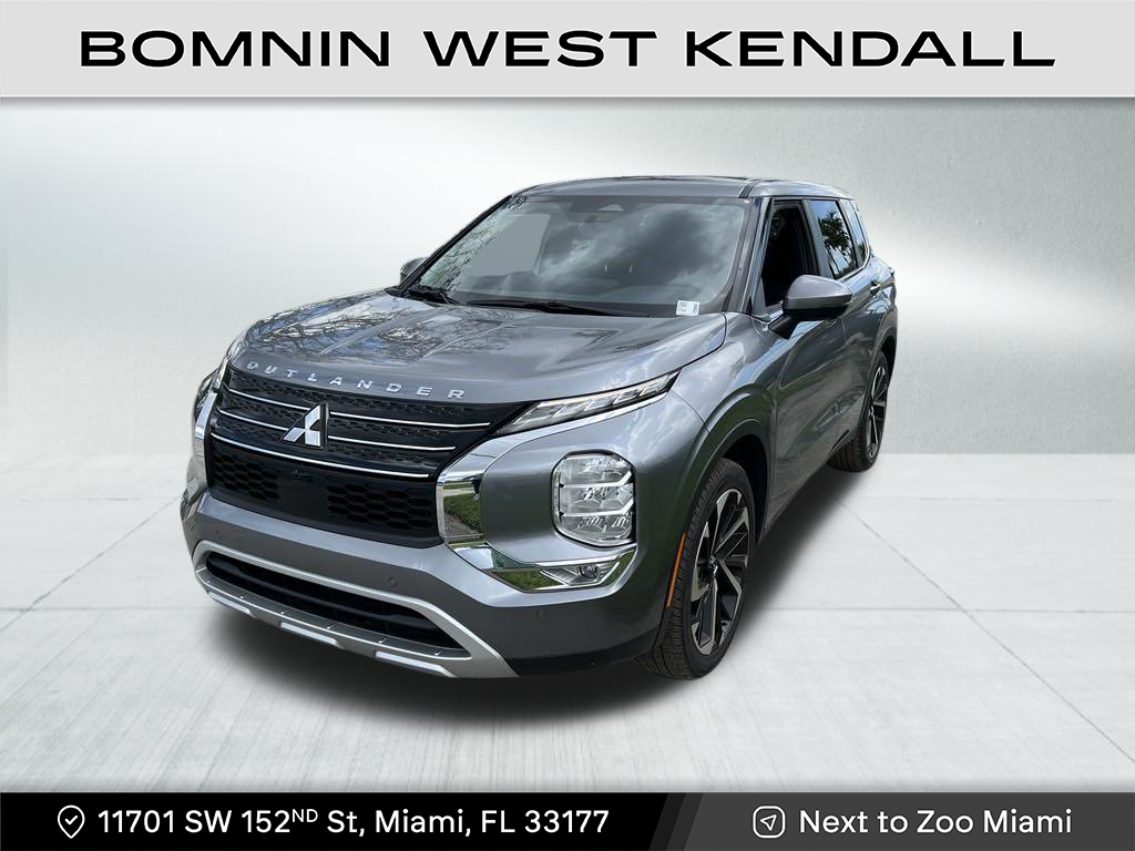 Used 2023 Mitsubishi Outlander SE with VIN JA4J3UA87PZ059926 for sale in Miami, FL