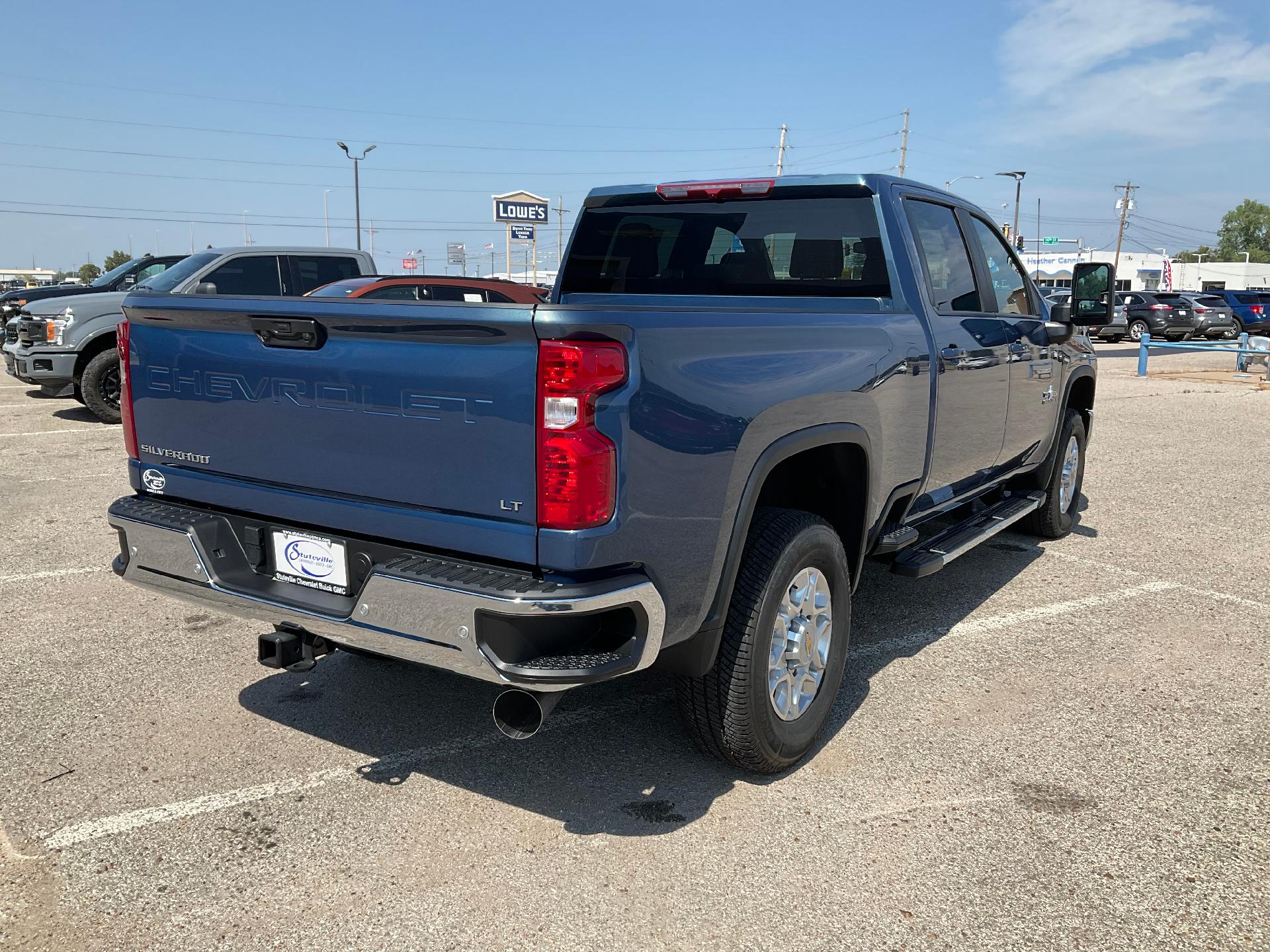 2024 Chevrolet Silverado 2500 HD Vehicle Photo in PONCA CITY, OK 74601-1036