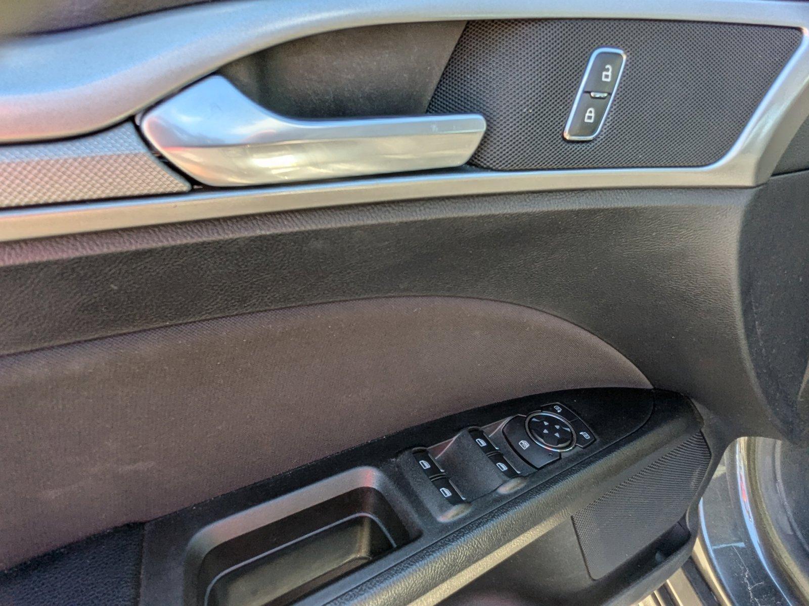 2020 Ford Fusion Vehicle Photo in St. Petersburg, FL 33713