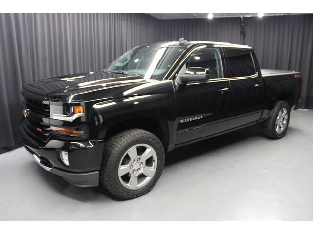 Used 2018 Chevrolet Silverado 1500 LT with VIN 3GCUKREC2JG292735 for sale in Rittman, OH