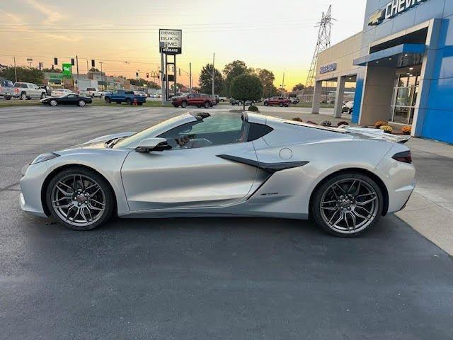 Used 2023 Chevrolet Corvette 2LZ with VIN 1G1YE2D39P5300193 for sale in Monticello, IN