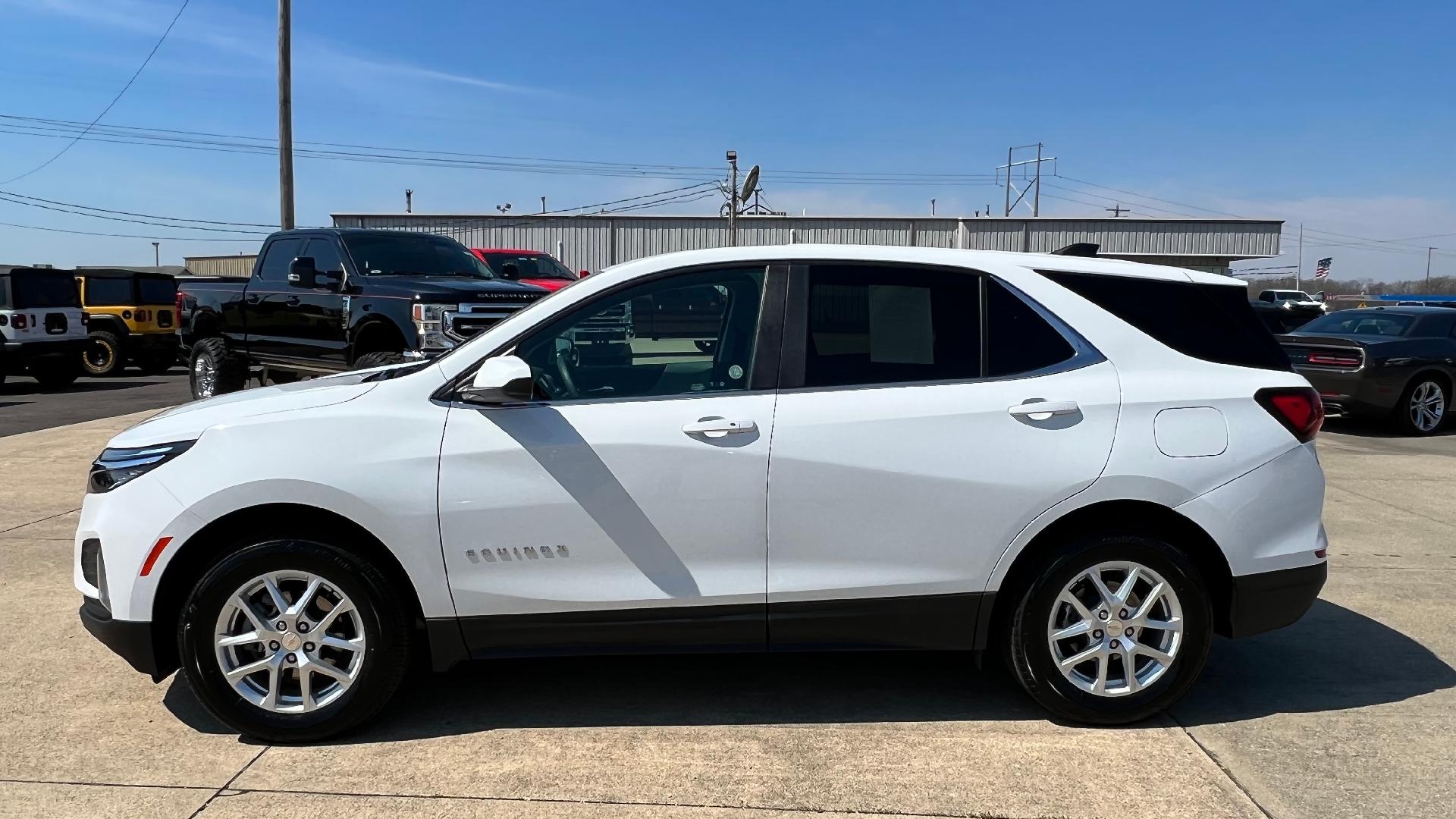 Used 2023 Chevrolet Equinox LT with VIN 3GNAXUEG7PS197692 for sale in Salem, IL