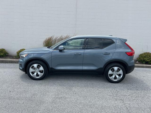 Used 2020 Volvo XC40 Momentum with VIN YV4162UK9L2258694 for sale in Moline, IL