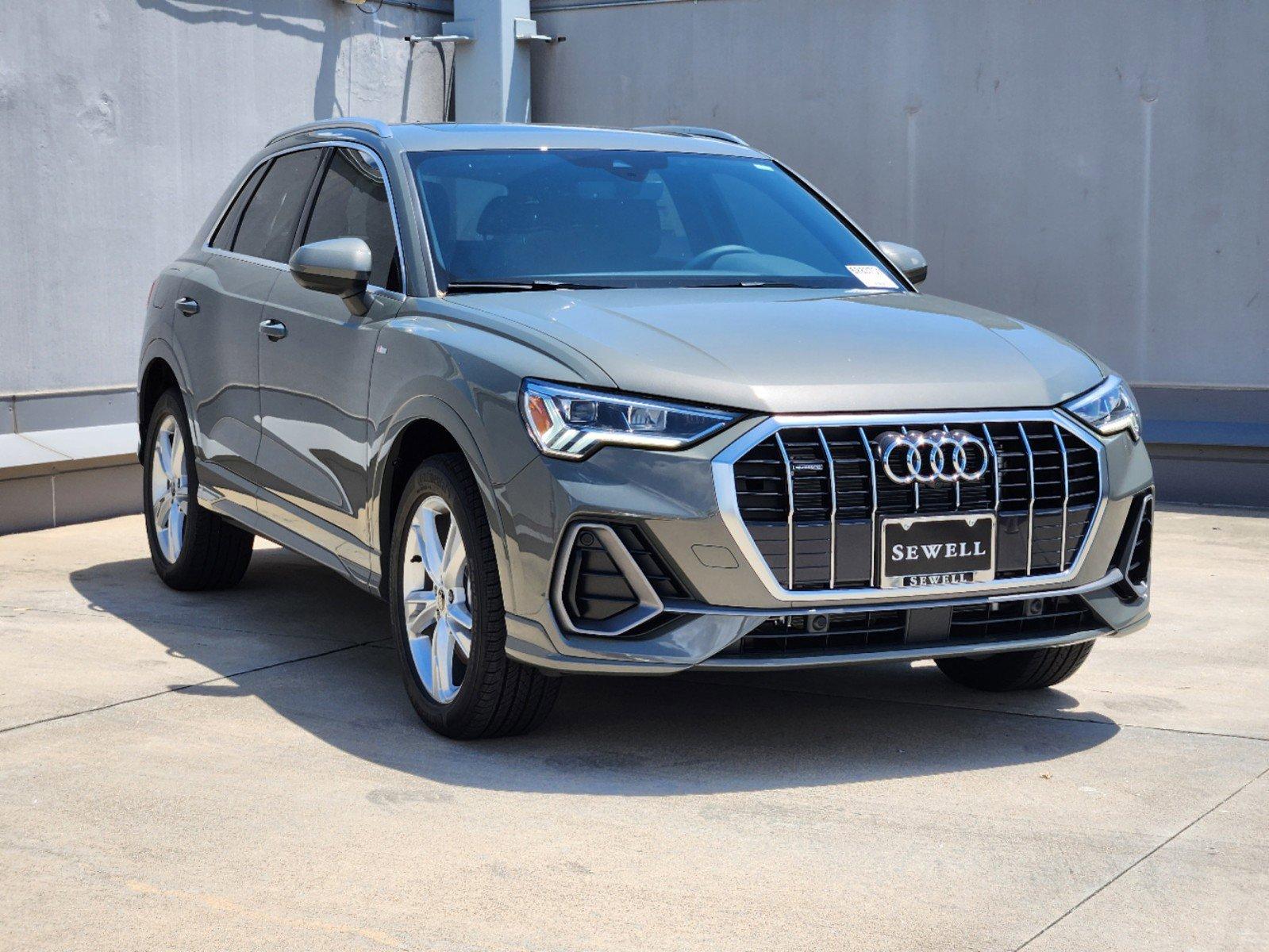 2024 Audi Q3 Vehicle Photo in SUGAR LAND, TX 77478