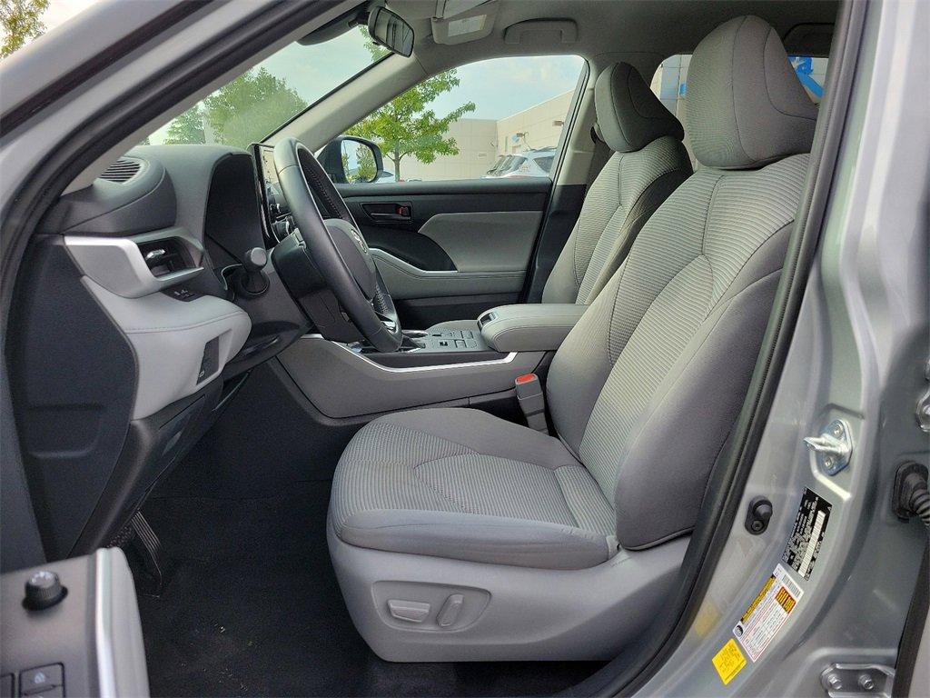 2020 Toyota Highlander Vehicle Photo in Muncy, PA 17756