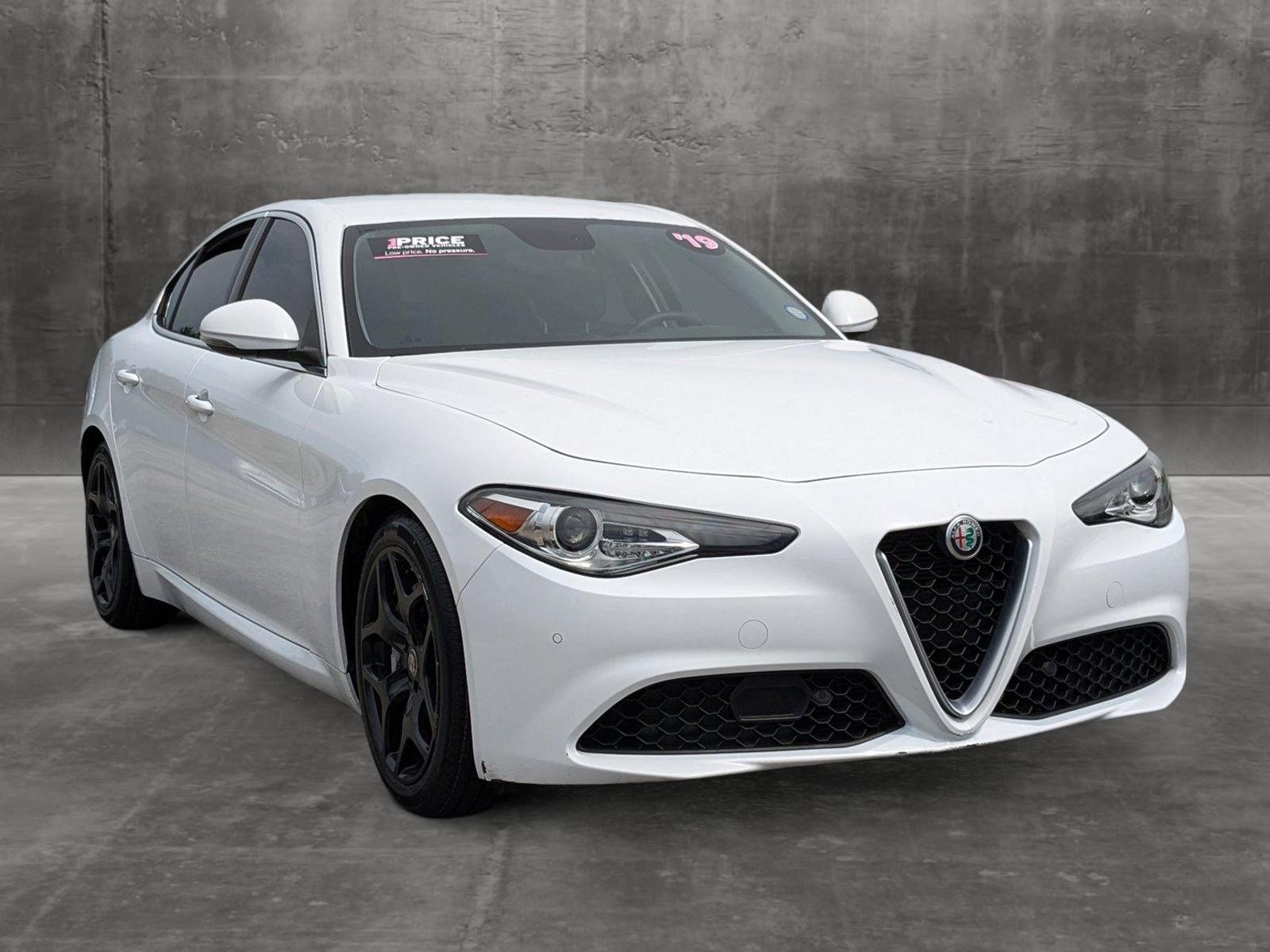 2019 Alfa Romeo Giulia Vehicle Photo in Miami, FL 33015