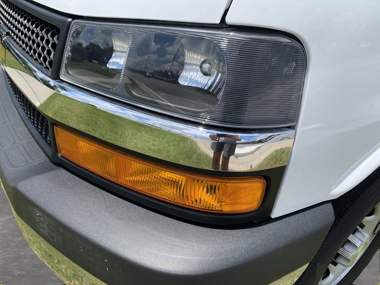 2022 Chevrolet Express Cargo Van Vehicle Photo in CORPUS CHRISTI, TX 78412-4902