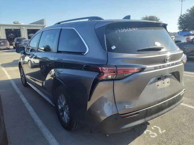 2022 Toyota Sienna Vehicle Photo in Decatur, TX 76234