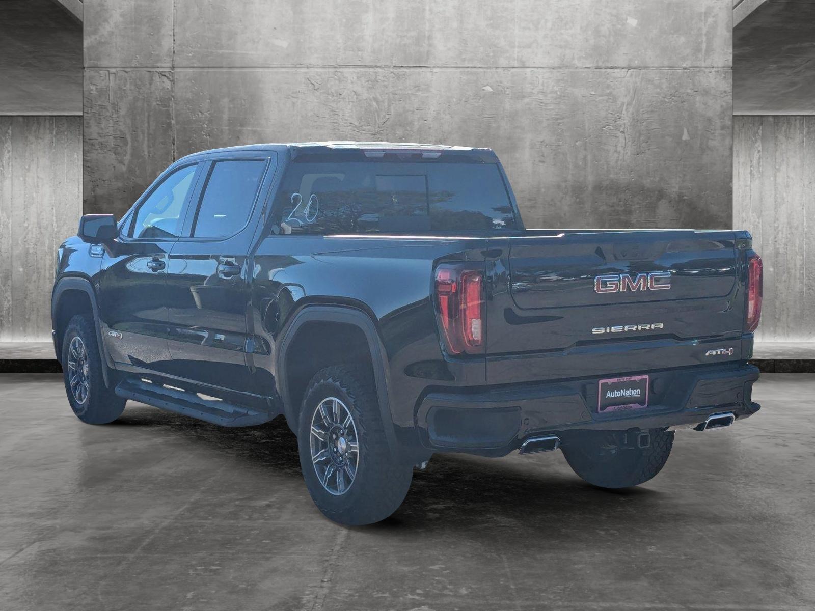 2024 GMC Sierra 1500 Vehicle Photo in LONE TREE, CO 80124-2750