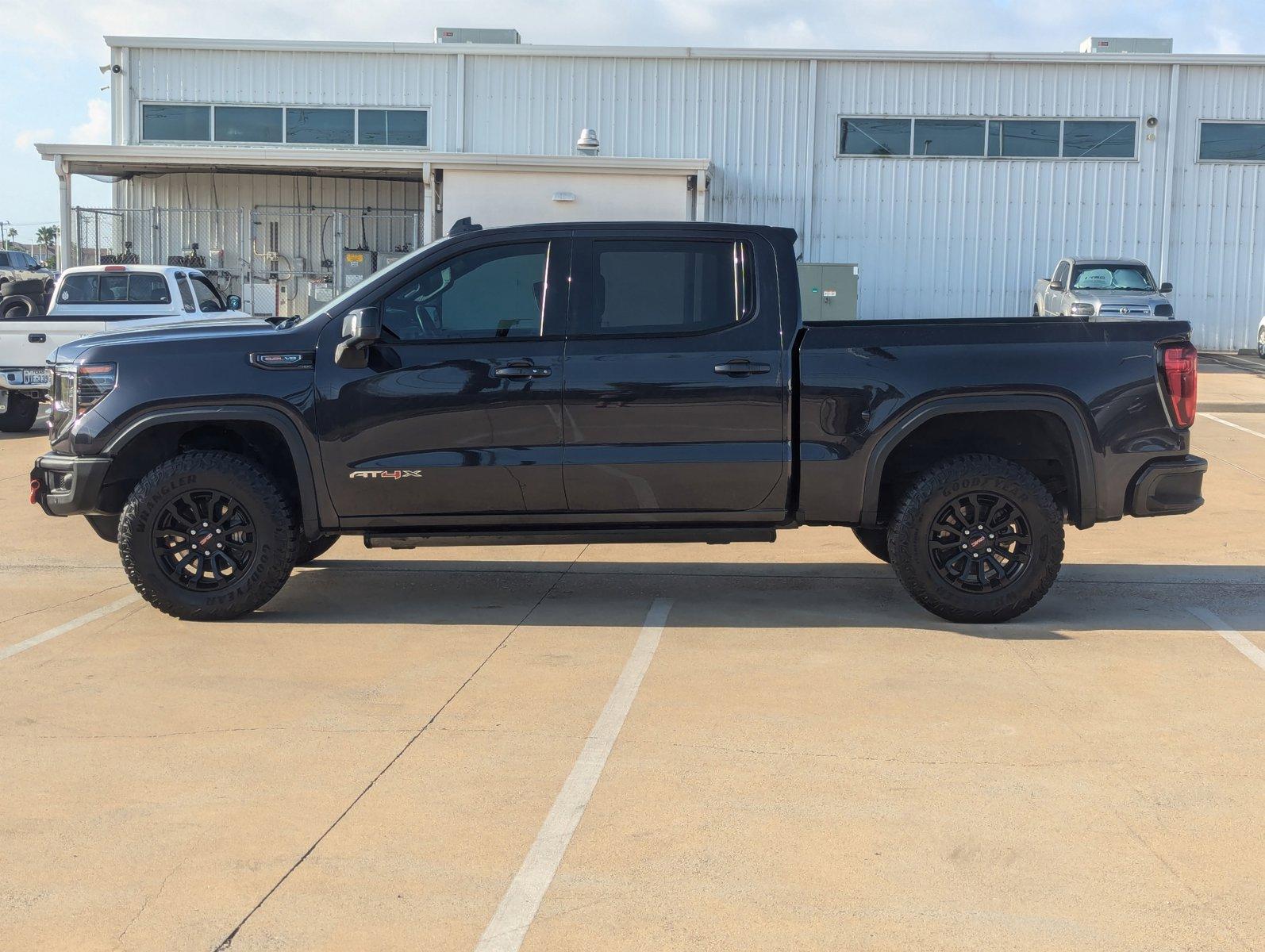 2023 GMC Sierra 1500 Vehicle Photo in CORPUS CHRISTI, TX 78412-4902