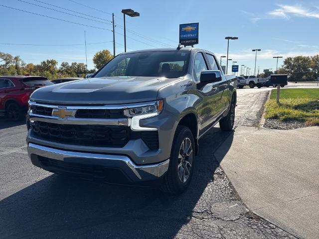 2025 Chevrolet Silverado 1500 Vehicle Photo in MANHATTAN, KS 66502-5036