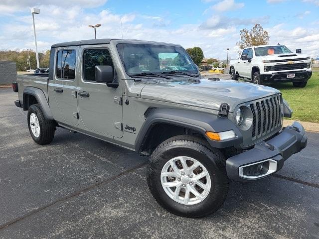 Used 2023 Jeep Gladiator Sport S with VIN 1C6HJTAG9PL542470 for sale in Camden, TN