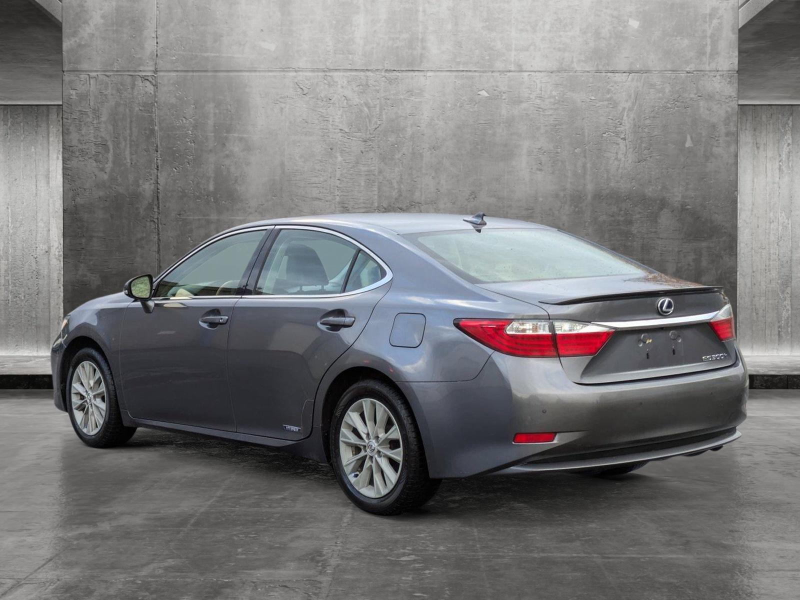 2013 Lexus ES 300h Vehicle Photo in Spokane Valley, WA 99212