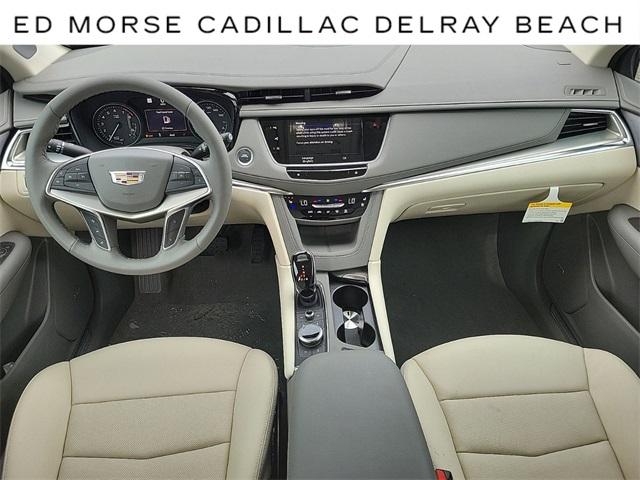 2024 Cadillac XT5 Vehicle Photo in DELRAY BEACH, FL 33483-3294