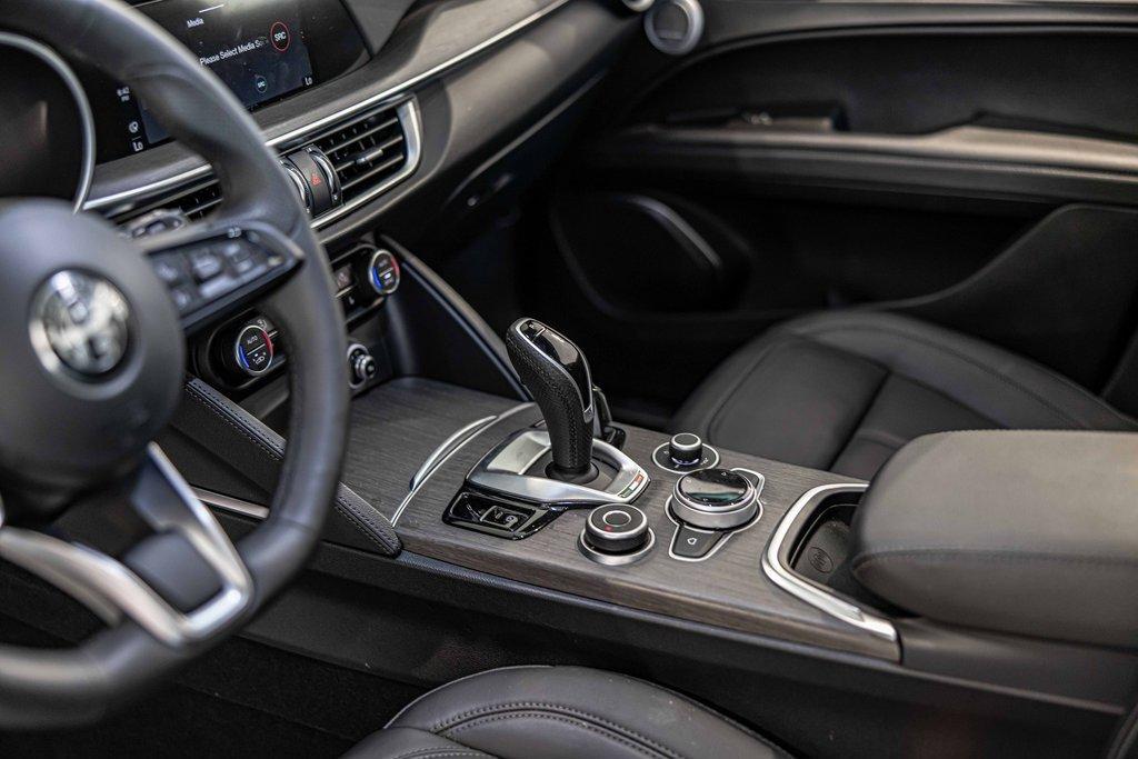 2023 Alfa Romeo Stelvio Vehicle Photo in Plainfield, IL 60586