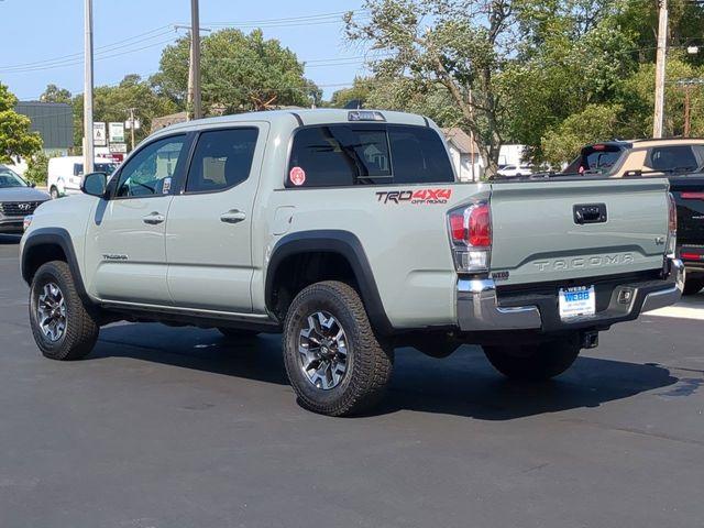 2023 Toyota Tacoma 4WD Vehicle Photo in Highland, IN 46322-2506