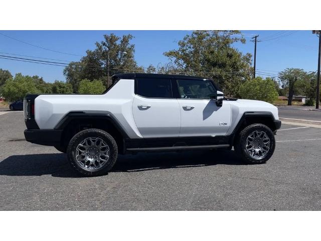 2025 GMC HUMMER EV Pickup Vehicle Photo in TURLOCK, CA 95380-4918