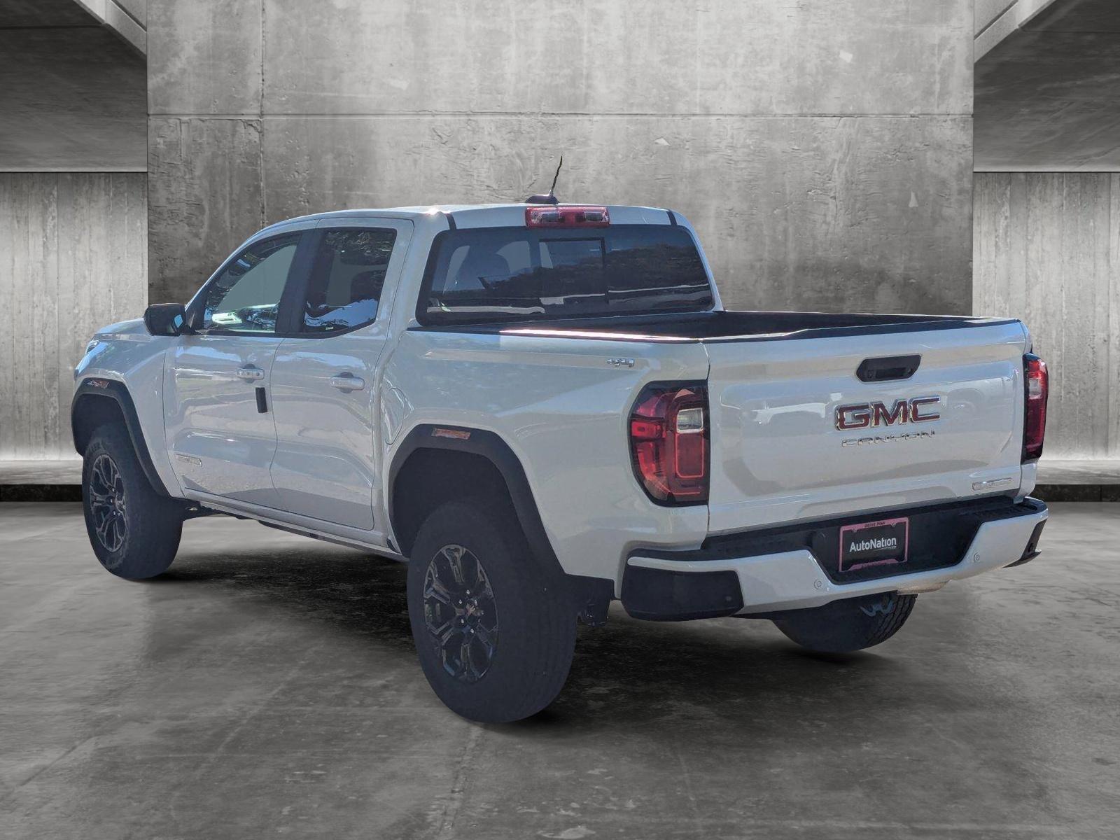 2024 GMC Canyon Vehicle Photo in LONE TREE, CO 80124-2750