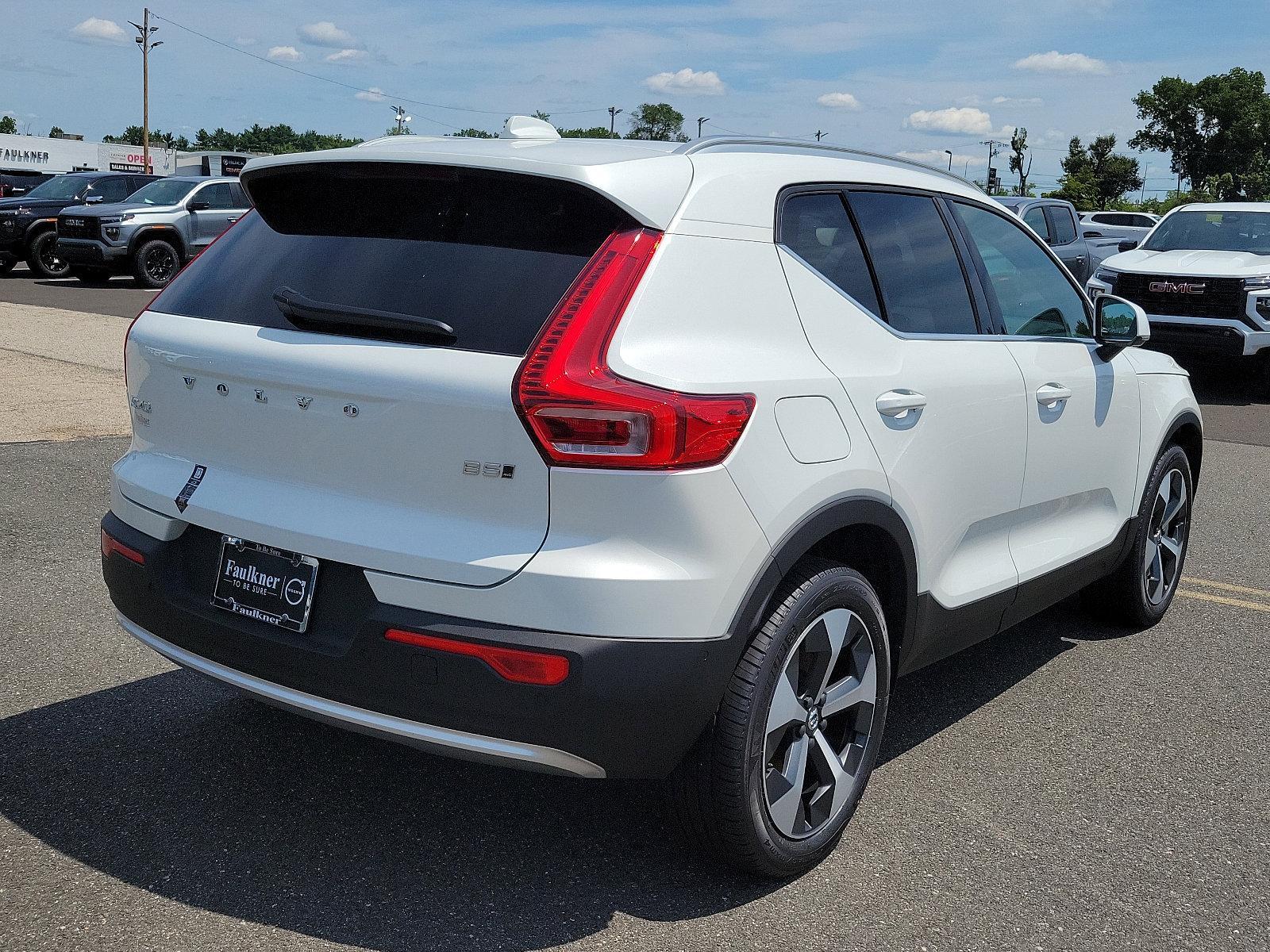 2025 Volvo XC40 Vehicle Photo in Trevose, PA 19053