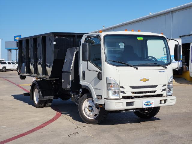 2024 Chevrolet 5500 XG LCF Gas Vehicle Photo in LEWISVILLE, TX 75067