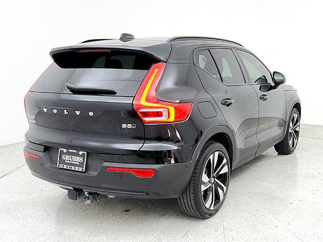 2024 Volvo XC40 Vehicle Photo in Grapevine, TX 76051