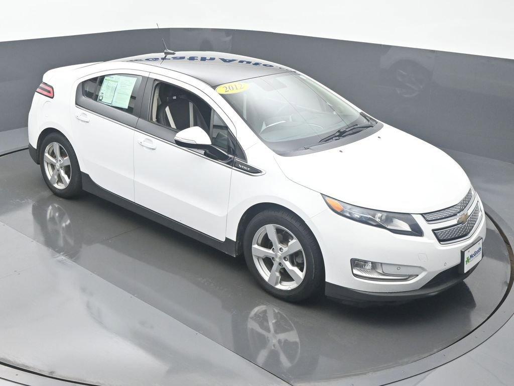 2012 Chevrolet Volt Vehicle Photo in Cedar Rapids, IA 52402