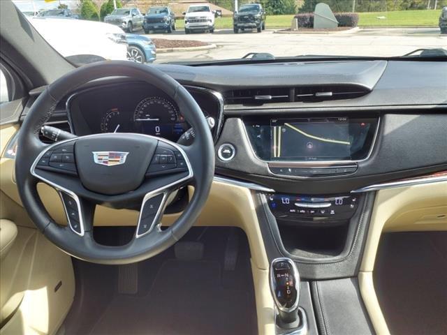 2017 Cadillac XT5 Vehicle Photo in HENDERSON, NC 27536-2966