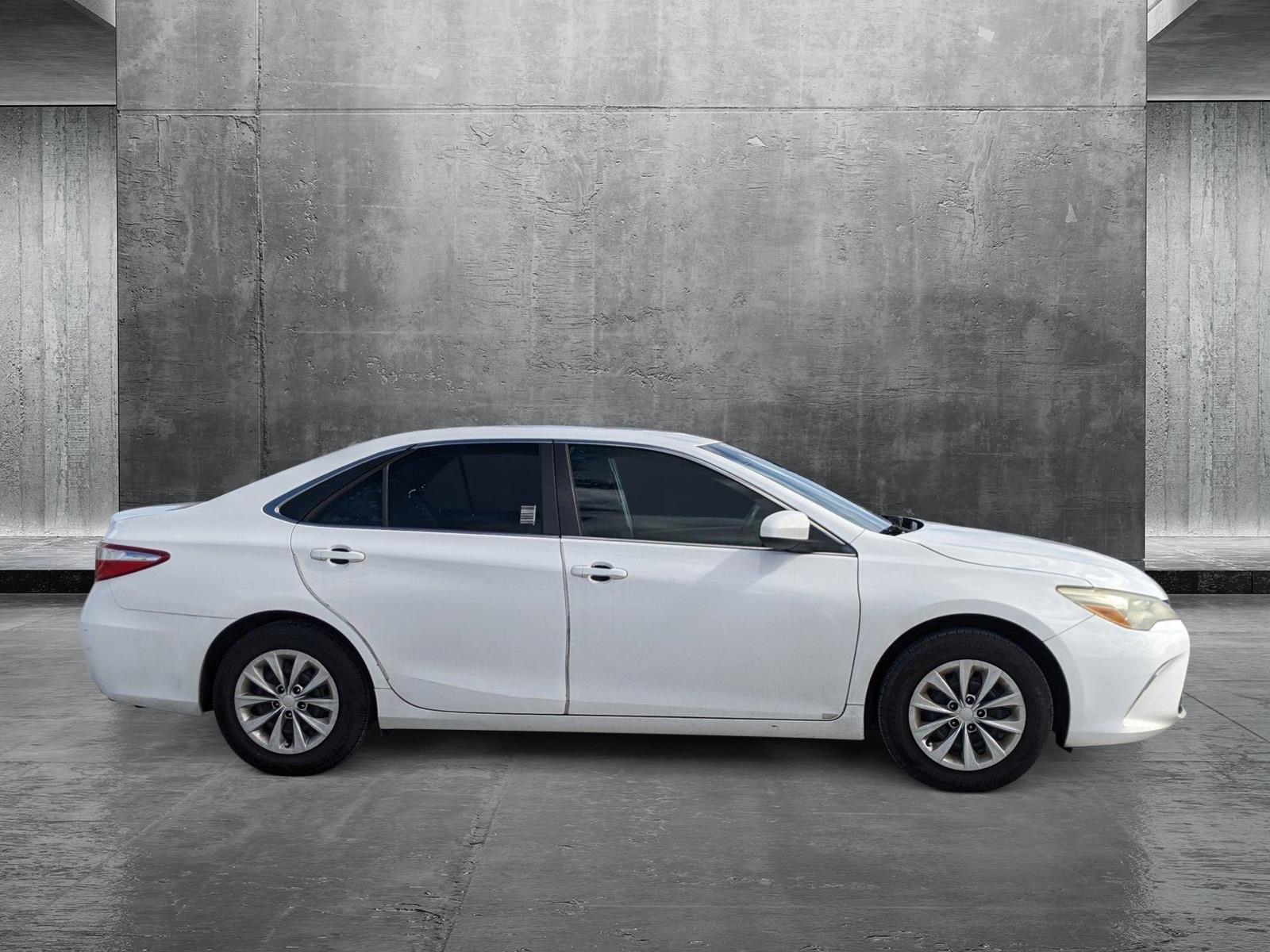 2015 Toyota Camry Vehicle Photo in Pembroke Pines , FL 33084