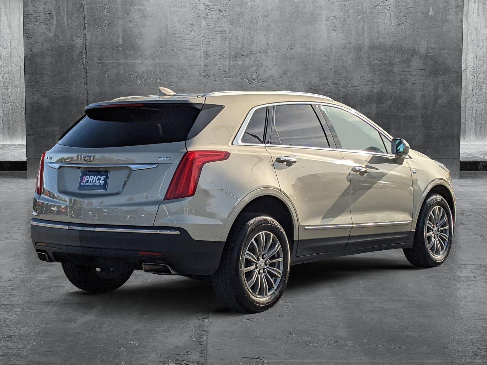 2017 Cadillac XT5 Vehicle Photo in LAUREL, MD 20707-4697