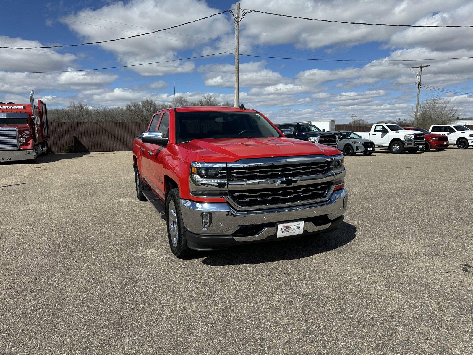 Used 2018 Chevrolet Silverado 1500 LTZ with VIN 3GCUKSEC7JG629729 for sale in Norfolk, NE