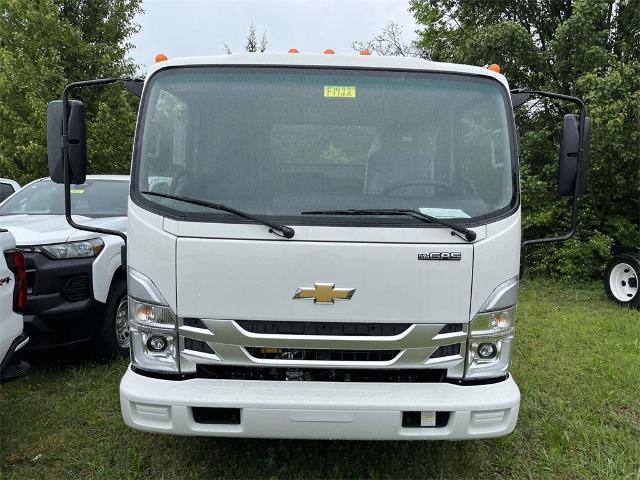 2024 Chevrolet Low Cab Forward 4500 Vehicle Photo in ALCOA, TN 37701-3235