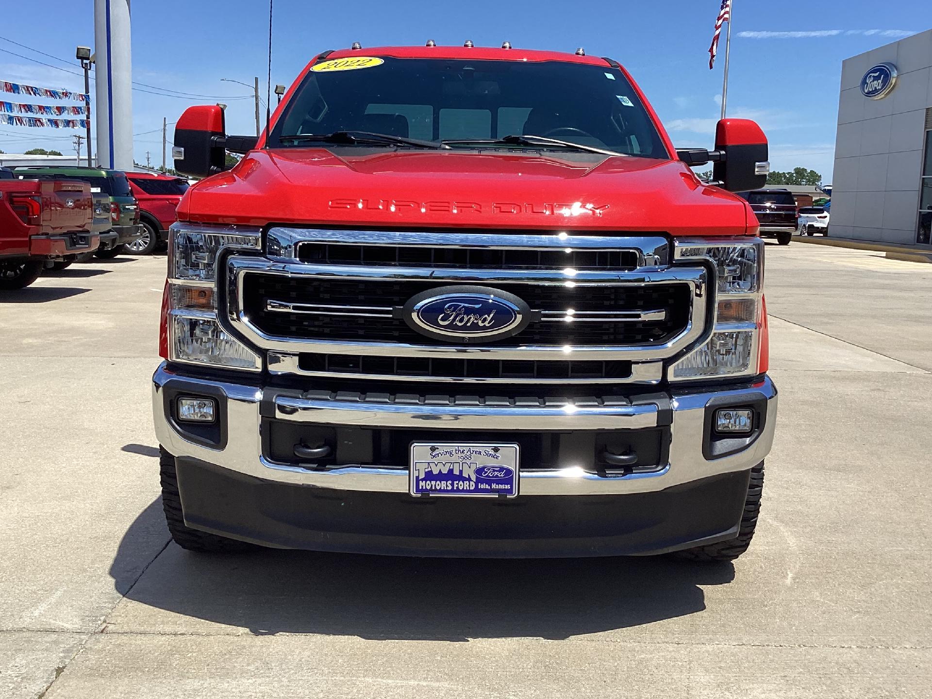 Used 2022 Ford F-250 Super Duty Lariat with VIN 1FT8W2BT1NEE18615 for sale in Kansas City